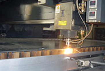 相互金属の製造技術力が集結した金属加工部門